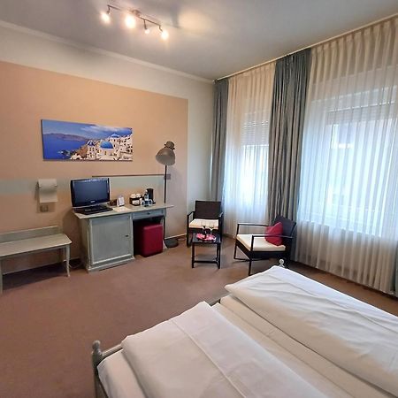 都伦斯帕斯特酒店 Düren - Eifel 外观 照片